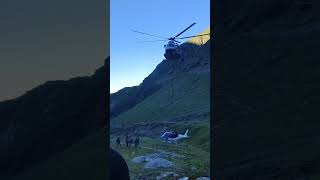 Kedarnath me helicopter 🚁 niche gira mountains [upl. by Leonard]