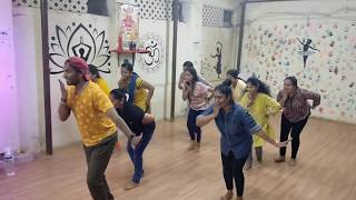 Navrai majhi  Dance Choreography  English Vinglish  Sridevi  Vaishnavi Dance Academy [upl. by Blankenship449]