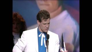 Randy Travis Wins Favorite Country Male  AMA 1989 [upl. by Cinnamon]