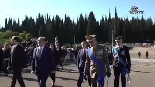 L’arrivo di La Russa al Sacrario Militare tra gli applausi [upl. by Eirrab424]