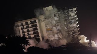 Así ha sido la demolición controlada del edificio de MiamiDade [upl. by Niliac383]