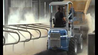 Quappen Q 27 shovel kniklader loader zaagselstrooier 2011wmv [upl. by Nerrual]