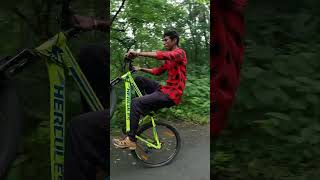 Crazy Cycle Stunts  Wheelie Rider cycleguy cycling wheelierider [upl. by Enida948]