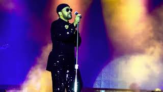 Maxwell perform “Lifetime” live in the StockbridgeATL Amphitheater 🔥 [upl. by Tuinenga]