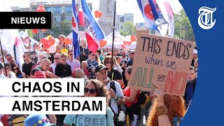 Beelden drukte bij protestactie in Amsterdam [upl. by Ecirbaf561]