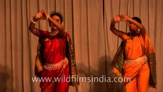 Lavani performance by Marathi dancers [upl. by Hilton]