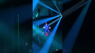 Usher sings New Flame at Las Vegas Usher NewFlame LasVegas Concert LiveMusic Music rnb fun [upl. by Gniy52]