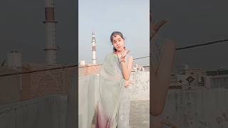 Tu cheez badi hai mast mast yashika new video acting [upl. by Vandervelde]