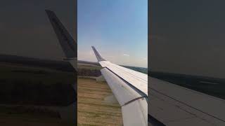 Embraer 195 landing pragueairport aviation airplane [upl. by Lezlie669]