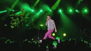 Maroon 5 live at Las Vegas  Animals [upl. by Isa]