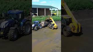 Muck Spreader loading farming jcb johndere agriculture [upl. by Leiand575]