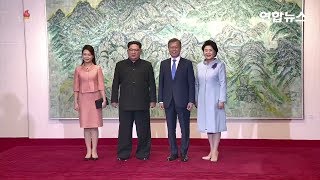 朝鲜纪录片2018年4月金正恩与文在寅会谈；20184North Korea Documentary Kim Jong Un talks with South Korea Moon Jaein [upl. by Hedaza]