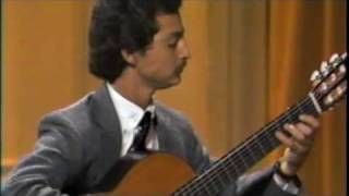 Fred Benedetti performs quotChaconnequot by JS Bach at Andres Segovia Masterclass in 1986 [upl. by Atteynod]