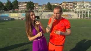 Sneijder ve Yolanthe Yengenin Hararetli Kebap Ziyafeti [upl. by Kalvn498]