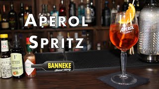 Aperol Spritz  Aperol Cocktail selber mixen  Schüttelschule by Banneke [upl. by Llenel585]