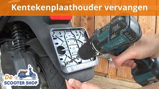 Kentekenplaathouder scooter vervangen  Montagevideo  De Scooter Shop [upl. by Annyrb]