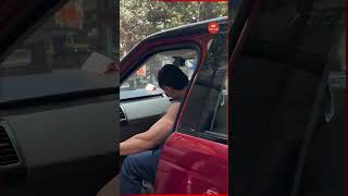 Kunal Kemmu caught in Khar at Hakims Aalim salon buckling up before hitting the road 🚗💇‍♂️ [upl. by Bria130]