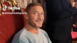 Francesco Totti ospite donore a un pranzo di gala in Egitto ecco le facce buffe del Capitano [upl. by Vod]