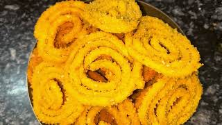 એકદમ નવી રીતે ચોખાના લોટ ની ચકરી  chakari gujarati recipe  how to make chakli recipe [upl. by Tsui527]