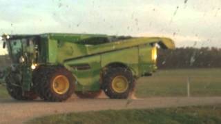 John Deere Class 10 Combine Prototype  September 2013 [upl. by Aklog]