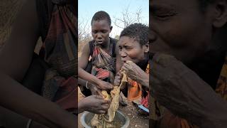 Its lunch time See How hadzabe tribe preparing their special meal 😋‼️hadzabetribe food [upl. by Enttirb579]