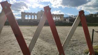 Schloss Schönbrunn Palace Park Reise Urlaub Gloriette Schnee Winter Wanderung Wien Vienna Austria [upl. by Inge]