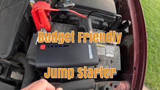 Gooloo GP2000  Economical Jump Starter for Smaller Vehicles [upl. by Drannek]