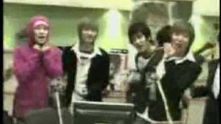 061106 Super Junior singing Sukira theme song [upl. by Auhsot]