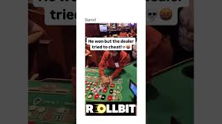 Player won but the dealer tried to cheat cheat dealer blackjack roulette [upl. by Daniella]