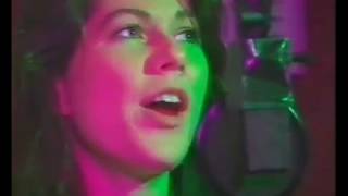 The Breeders  When I Was A Painter  Iris Snub TV February 1990 [upl. by Chung]