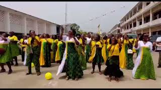 WEY GEY OLD GIRLS IN CLASSY DISPLAYING CLASS AT THE 187TH SPEECH DAY [upl. by Ynatterb]