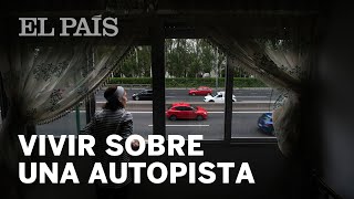 REPORTAJE  Vivir sobre una autopista  España [upl. by Ardnos874]