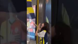 Galatasarayın Mağazısına Giden Fenerbahçeli Kız 😂 galatasaray [upl. by Maren]