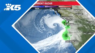 Heres what to expect from the bomb cyclone impacting western Washington weather [upl. by Vieva]