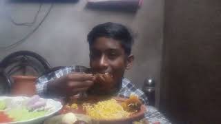 Ghar banana biryani khachi please like and subscribe 🍗🍗🍭🍭🙏🙏👍😓😓😄😀 [upl. by Zampardi]