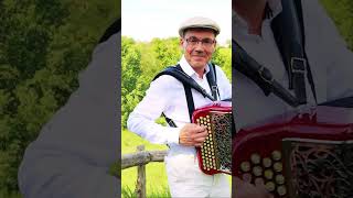 Le berger d’Aure à l’accordéon family music accordion accordeon france [upl. by Eindys]