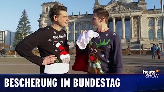 Frohe Weihnachten Lutz und Fabian verteilen Geschenke im Bundestag  heuteshow [upl. by Arval]