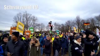 🚨🚜 Arroganz des Bundeskanzlers Olaf Scholz beim Spatenstich in Freiburg verärgert die Bauern [upl. by Travax252]