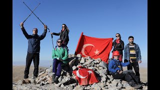 29 EKİM 1923 CUMHURİYET BAYRAMI MALATYA BEYDAĞI ZİRVE TIRMANIŞI [upl. by Stephan748]