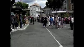 La foule de Montcuq avant le discours 14 juillet 2016 [upl. by Edivad]