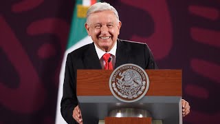 4T consistió en servir al pueblo crear bienestar y brindar seguridad Conferencia presidente AMLO [upl. by Euqinimod]