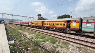 indianrailways lokshakti express yog Nagri bandra ahmedabad rishikesh [upl. by Feldstein742]