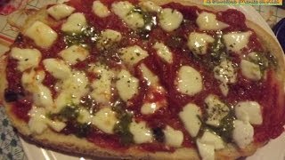 PIZZA BRUSCHETTA in 2 MINUTI Ricetta LAST MINUTE [upl. by Einhapets]