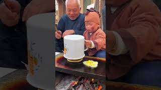 Chinese Burger Dinner for grandpa and grandson [upl. by Zohara]