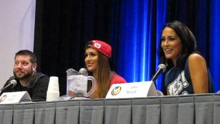 THE BELLA TWINS QampA Wizard World Comic Con CHICAGO August 20 2016 [upl. by Desmond]