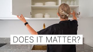 Intentional Living MINIMALISM vs ESSENTIALISM Explained [upl. by Mathe16]