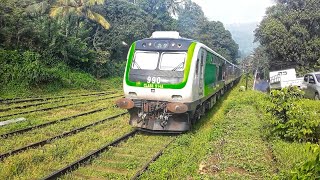 BadullaColombo Podi Menike express train departure from Badulla railway station [upl. by Harriette626]