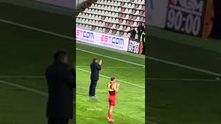 Mister Pep Clotet esce dallo Stadio tra gli applausi Trieste [upl. by Jojo222]