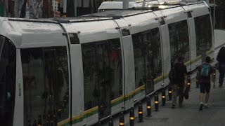 Tranvía de Ayacucho recorrido por sitios turísticos de Medellin [upl. by Goar]