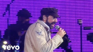 Juan Luis Guerra  Bachata Rosa Live [upl. by Alleen]